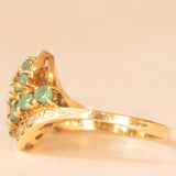Anello vintage in oro giallo 18K con smeraldi (0.20ctw ca.) e diamanti (0.10ctw ca.), anni ‘70/‘80