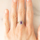 Anello a margherita vintage in oro giallo 9K con ametista (0.70ct ca.) e diamanti (0.05ctw ca.), anni ‘80