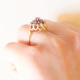 Anello vintage in oro giallo 9K con rubini (0.44ctw ca.) e diamanti (0.06ctw ca.), anni ‘80