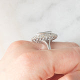 Anello a margherita navette in oro bianco 14K con zaffiro (1ct ca.) e diamanti (0.72ctw ca.), anni ‘70/‘80