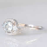 Anello vintage in oro bianco 9K con acquamarine (0.50ctw ca.) e diamanti (0.05ctw ca.), anni ‘90