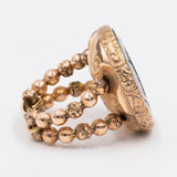 Anello a sigillo antico in 8k e princisbecco con diaspro sanguigno inciso, fine '800