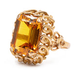 Anello da cocktail in oro giallo 18k con zaffiro arancione sintetico, anni '70