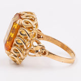 Anello da cocktail in oro giallo 18k con zaffiro arancione sintetico, anni '70