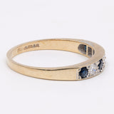 Anello a veretta in oro 9k  con zaffiri (0,28ctw) e diamanti (0,18ctw), 1989