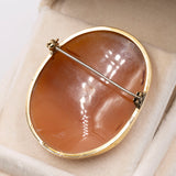 Spilla antica con cammeo raffigurante Venere e Cupido legata in oro giallo 18k