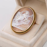 Spilla in oro giallo 14k con cammeo su conchiglia raffigurante Flora