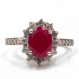 Anello vintage in oro bianco 14k con rubino (2,20ct) e diamanti (0,50ctw)