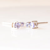 Orecchini punto luce in oro bianco 9K con tanzaniti (0.22ctw ca.) e diamanti, anni ‘80