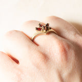 Anello vintage in oro giallo 9K con granati (0.60ctw ca.), anni ‘50