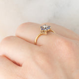 Anello contrarier con fiore in oro giallo 9K con tanzaniti (0.36ctw ca.) e diamante, anni ‘90