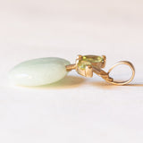 Collana vintage con catenina in oro giallo 9K e con ciondolo a forma di mela in oro giallo 9K con giada verde chiaro e peridoti, anni ‘80