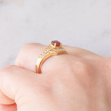 Anello a margherita vintage in oro giallo 18K con rubino (0.51ct) e diamanti (0.41ctw), anni ‘80/‘90
