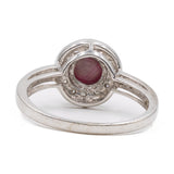 Anello vintage in oro bianco 9k con rubino stellato (1,20ct) e diamanti (0,10ctw)