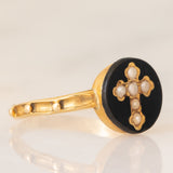 Raro anello rosario antico in oro giallo 18K con onice e perline bianche, fine ‘800/inizio ‘900