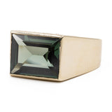 Anello vintage da cocktail in oro giallo 8k con spinello verde