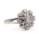 Anello vintage in oro bianco 14k con diamante centrale di 0,50ct e contorno di diamanti (0,24ctw), anni '70