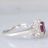 Anello vintage in platino con rubino (0.83ct) e diamanti (0.86ctw), anni ‘80/‘90