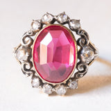 Anello a margherita vintage in stile antico in oro giallo 14K e argento con rubino sintetico (4.60ct ca.) e diamanti di taglio rosetta, anni ‘50/‘60