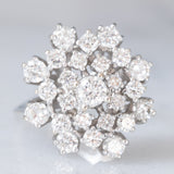 Anello a fiocco di neve vintage in oro bianco 18K con diamanti di taglio brillante (1.33ctw ca.), anni ‘70