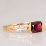 Anello vintage in oro giallo 8K con rodolite e diamanti, anni ‘80