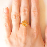 Anello a fiore vintage in oro giallo 9K con quarzi citrini(1.30ctw ca.)