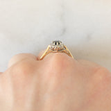 Anello a margherita vintage in oro giallo 9K con zaffiro (0.75ct ca.) e diamanti (0.10ctw ca.), anno 1981
