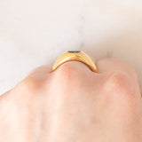 Anello a fascia in oro giallo 8K con cromodiopside (0.50ct ca.), anni ‘70/‘80