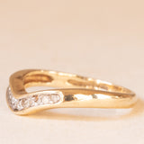 Anello a “V” vintage in oro giallo 9K con diamanti (0.07ctw ca.)
