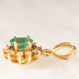 Ciondolo a margherita vintage in oro giallo 14K con smeraldo (0.40ct ca.) e diamanti di taglio brillante (0.15ctw ca.), anni ‘70/‘80