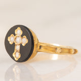 Raro anello rosario antico in oro giallo 18K con onice e perline bianche, fine ‘800/inizio ‘900