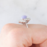 Anello a margherita in platino con giada lavanda (1.55ct) e diamanti (0.81ctw), anni ‘90