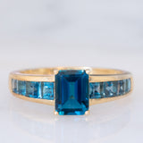 Anello vintage in oro giallo 9K e topazi azzurri (2.80ctw ca.), anni ‘90