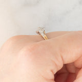 Anello a fiore vintage in oro giallo e bianco 9K con diamanti (0.15ctw ca.), anni ‘80