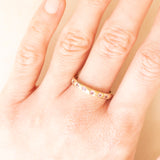 Anello gypsy in oro giallo 9K con zaffiri rosa sintetici (0.28ctw ca.), anno 2004