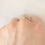 Anello a fascia vintage in oro giallo 9K con diamanti (0.18ctw ca.)