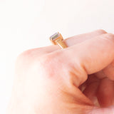 Anello vintage in oro giallo 9K con topazi mistici (1.80ctw ca.) e diamanti (0.03ctw ca.), anni ‘90/anni ‘2000