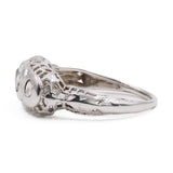 Anello antico in oro bianco 18k e rosette di diamante, anni '30