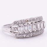 Anello “triplo” a fascia in oro bianco 14K con diamanti (1.20ctw ca.), anni ‘80