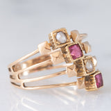 Anello “quadruplo” vintage in oro giallo 18K con paste di vetro rosse e perline bianche, anni ‘60