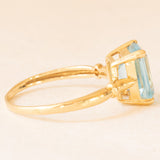 Anello vintage francese in oro giallo 18K con topazio azzurro trattato (2.70ct ca.), anni ‘50/‘60