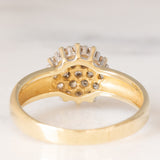 Anello a fiore con fede in oro giallo 14K con diamanti di taglio brillante (1ctw ca.), anni ‘80
