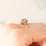 Anello a margherita vintage in oro giallo 9K con ametista (0.70ct ca.) e diamanti (0.05ctw ca.), anni ‘80