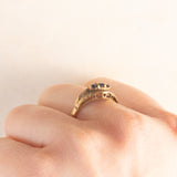 Anello vintage in oro giallo 9K con zaffiri (0.15ctw ca.) e diamanti (0.12ctw ca.), anni ‘80