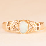 Anello a fascia vintage in oro giallo 8K con opale (0.25ct ca.) e perline bianche, anni ‘70