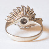 Anello a margherita vintage in oro bianco 18K con perla bianca e diamanti (0.18ctw ca.), anni ‘70