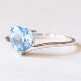 Anello vintage in oro bianco 18K con topazio azzurro di taglio a cuore (1.30ct ca.), anni ‘90
