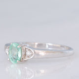 Trilogy moderno in oro bianco 9K con smeraldo (0.40ct ca.) e diamanti (0.03ctw ca.), anno 2007