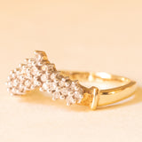 Anello a “V” vintage in oro giallo e bianco 9K con diamanti (0.15ctw ca.), anni ‘70/‘80