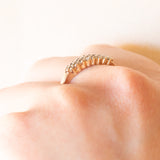 Anello vintage in oro giallo e bianco 9K con diamanti (0.12ctw ca.)